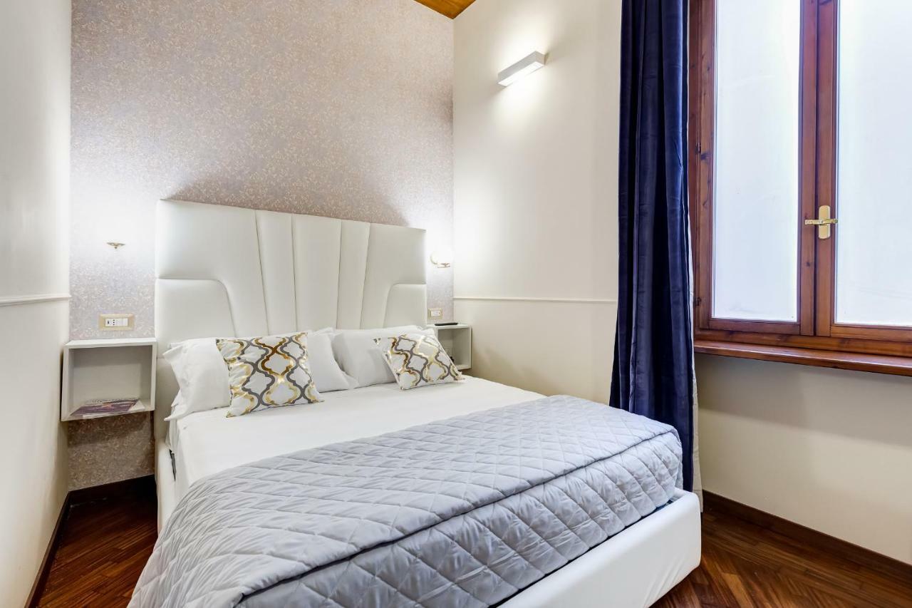 Trevi Private Suites By Premium Suites Collection Rome Exterior photo